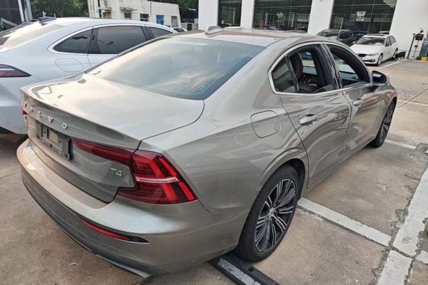 Volvo S60 2021, 107899 км, за 14254 USD - фото 6