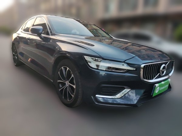 Volvo S60 2022, 64100 км, за 15013 USD