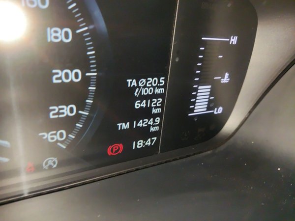 Volvo S60 2022, 64100 км, за 15013 USD - фото 13