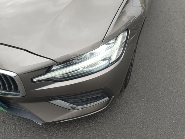 Volvo S60 2022, 81199 км, за 17196 USD - фото 9
