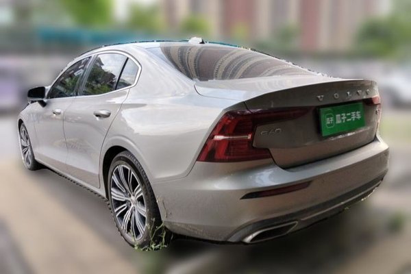 Volvo S60 2022, 46200 км, за 17424 USD