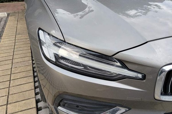 Volvo S60 2022, 46200 км, за 17424 USD - фото 7