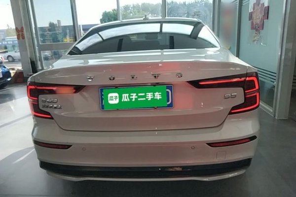 Volvo S60 2024, 14400 км, за 25221 USD