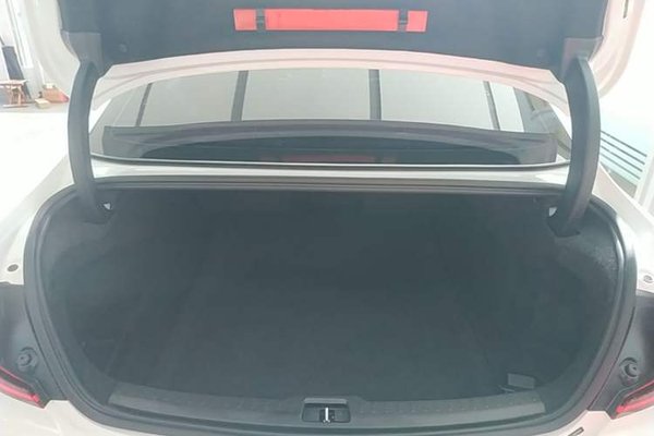 Volvo S60 2024, 14400 км, за 25221 USD - фото 22