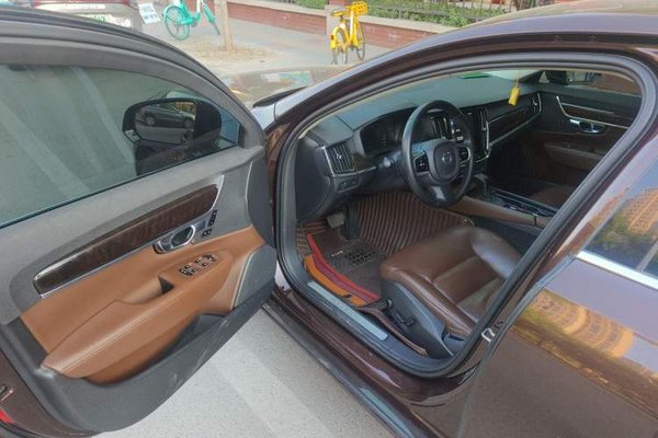 Volvo S90 2017, 187600 км, за 12710 USD - фото 17