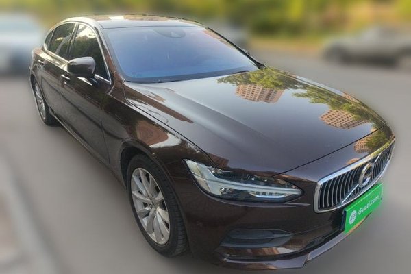 Volvo S90 2017, 187600 км, за 12710 USD