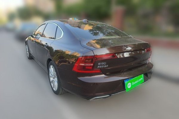 Volvo S90 2017, 187600 км, за 12710 USD