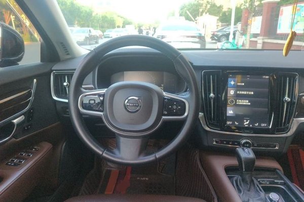 Volvo S90 2017, 187600 км, за 12710 USD - фото 11