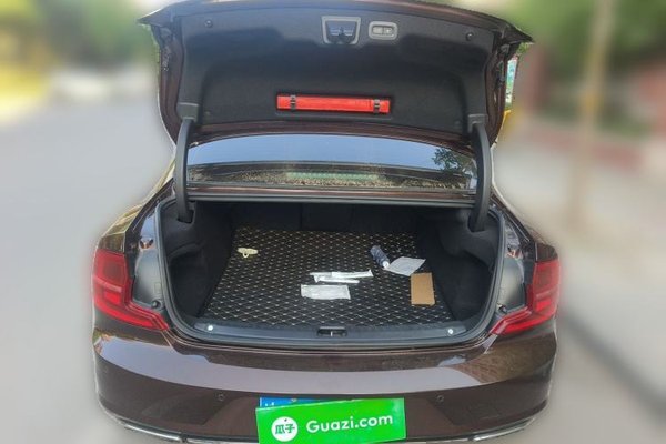 Volvo S90 2017, 187600 км, за 12710 USD - фото 20