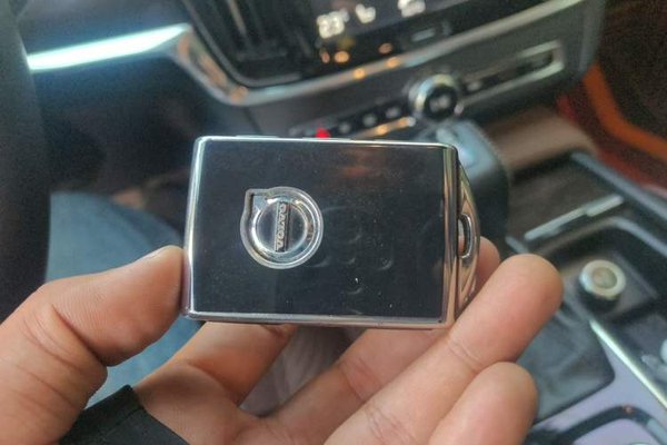 Volvo S90 2017, 187600 км, за 12710 USD - фото 9