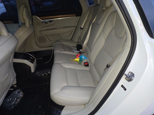 Volvo S90 2017, 101199 км, за 16063 USD - фото 13