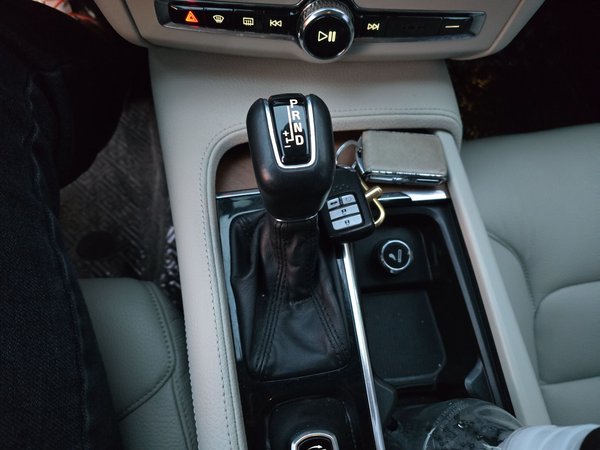 Volvo S90 2017, 101199 км, за 16063 USD - фото 16