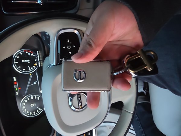 Volvo S90 2017, 101199 км, за 16063 USD - фото 11