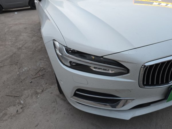 Volvo S90 2017, 101199 км, за 16063 USD - фото 7