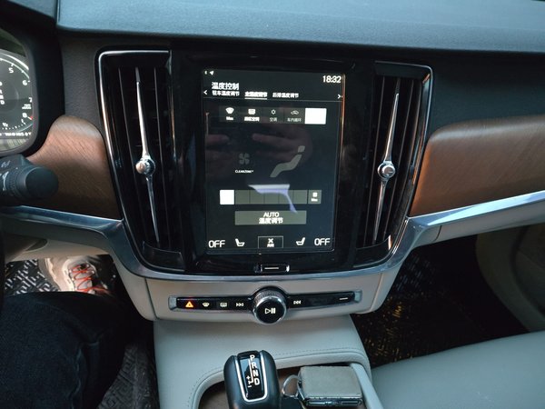 Volvo S90 2017, 101199 км, за 16063 USD - фото 10