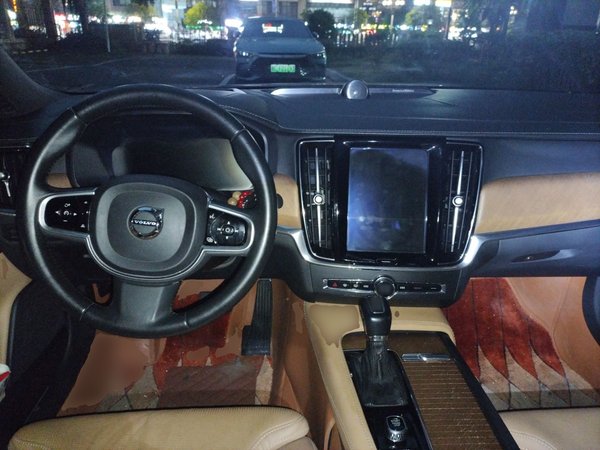 Volvo S90 2018, 198400 км, за 14776 USD - фото 16