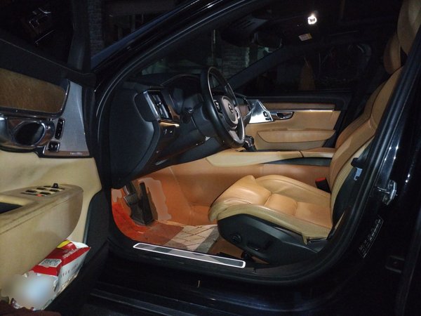 Volvo S90 2018, 198400 км, за 14776 USD - фото 10