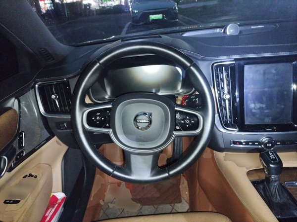 Volvo S90 2018, 198400 км, за 14776 USD - фото 12