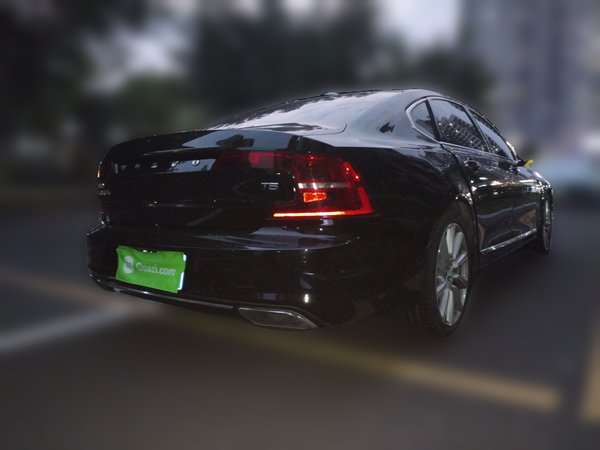 Volvo S90 2018, 198400 км, за 14776 USD