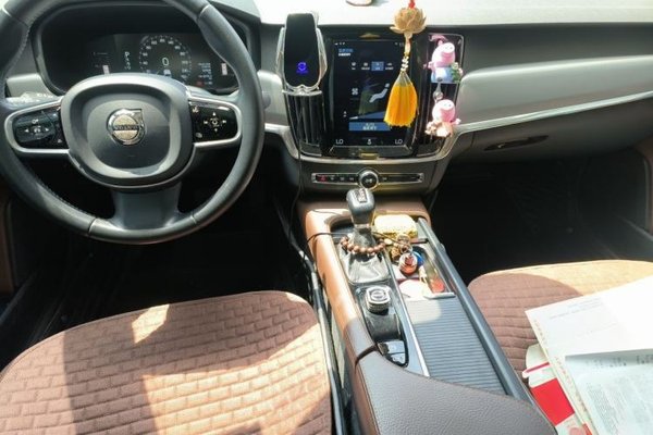 Volvo S90 2018, 52500 км, за 16440 USD - фото 14