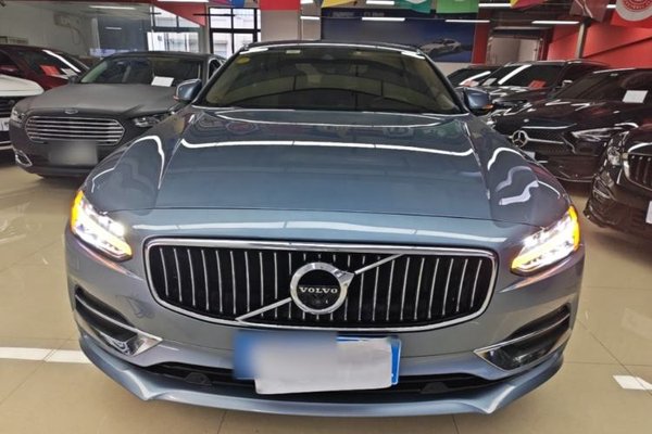 Volvo S90 2018, 117200 км, за 17515 USD