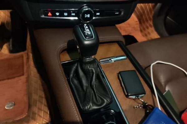 Volvo S90 2019, 83900 км, за 17136 USD - фото 14