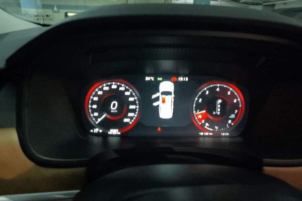 Volvo S90 2019, 83900 км, за 17136 USD - фото 11