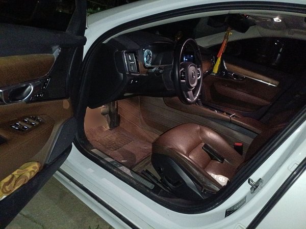 Volvo S90 2019, 121400 км, за 16569 USD - фото 14