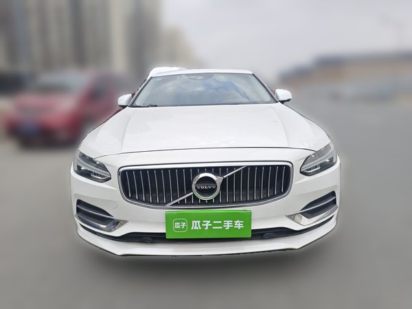 Volvo S90 2019, 60400 км, за 18407 USD