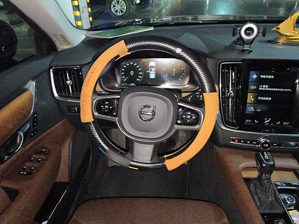 Volvo S90 2020, 115000 км, за 17733 USD - фото 18