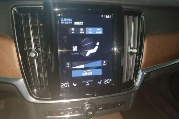 Volvo S90 2020, 59400 км, за 20395 USD - фото 16