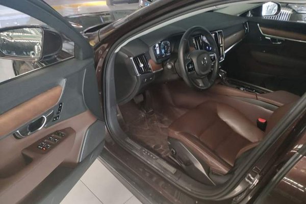 Volvo S90 2020, 59400 км, за 20395 USD - фото 19