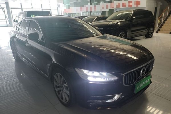 Volvo S90 2020, 59400 км, за 20395 USD