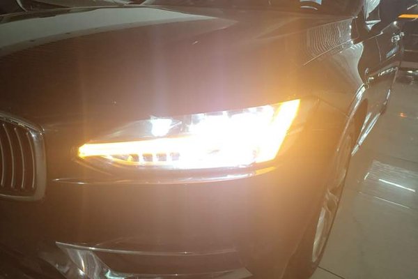 Volvo S90 2020, 59400 км, за 20395 USD - фото 9
