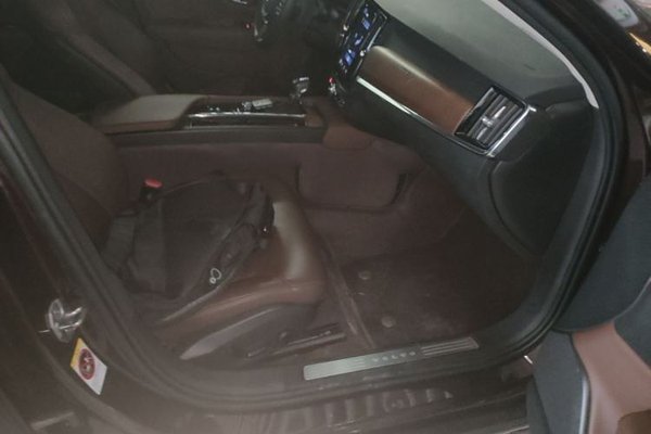 Volvo S90 2020, 59400 км, за 20395 USD - фото 23