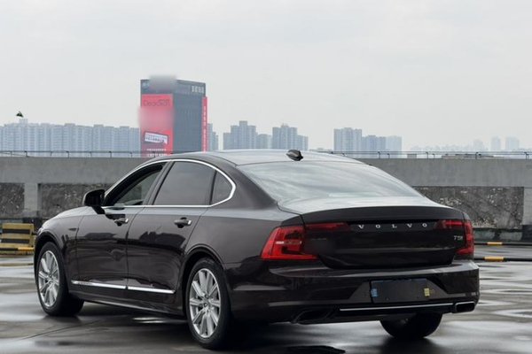 Volvo S90 2020, 71300 км, за 19893 USD - фото 12
