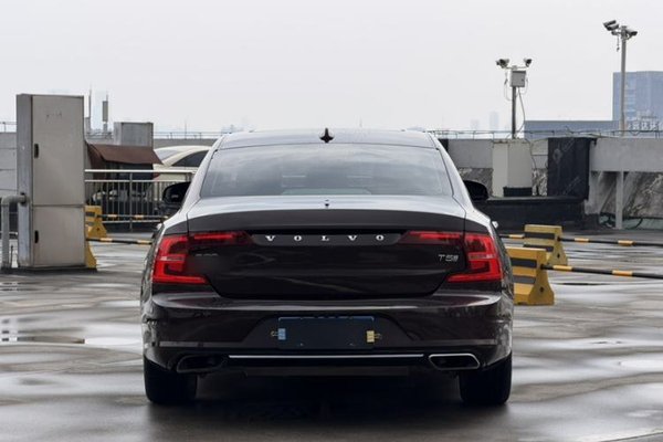 Volvo S90 2020, 71300 км, за 19893 USD - фото 16