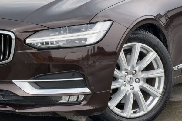 Volvo S90 2020, 71300 км, за 19893 USD - фото 17