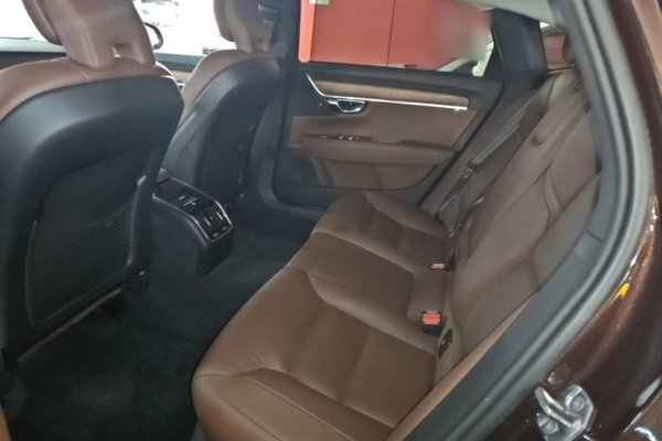 Volvo S90 2020, 71300 км, за 19893 USD - фото 27