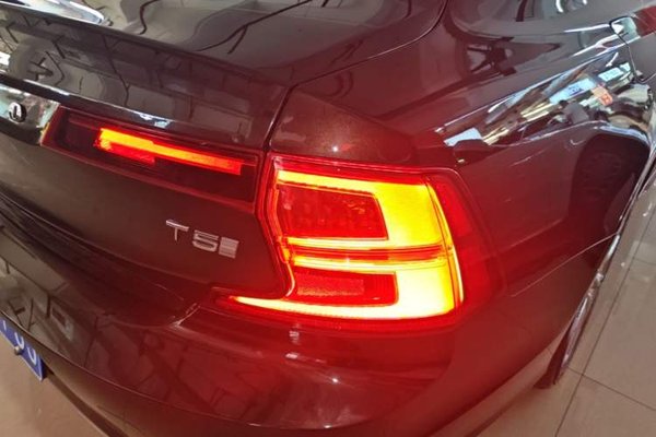 Volvo S90 2020, 71300 км, за 19893 USD - фото 9