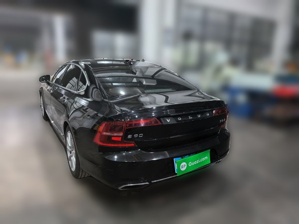 Volvo S90 2020, 149500 км, за 18587 USD