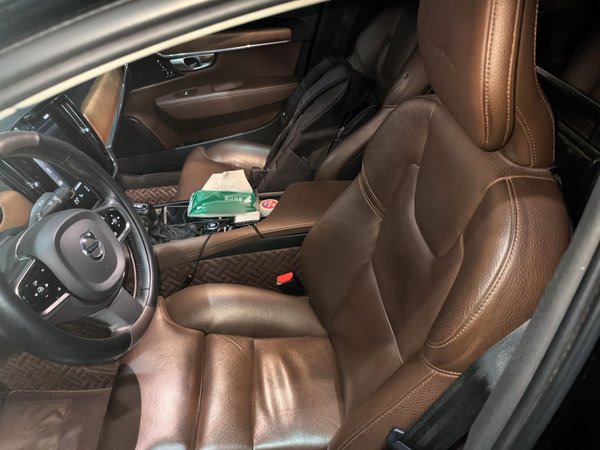 Volvo S90 2020, 149500 км, за 18587 USD - фото 19