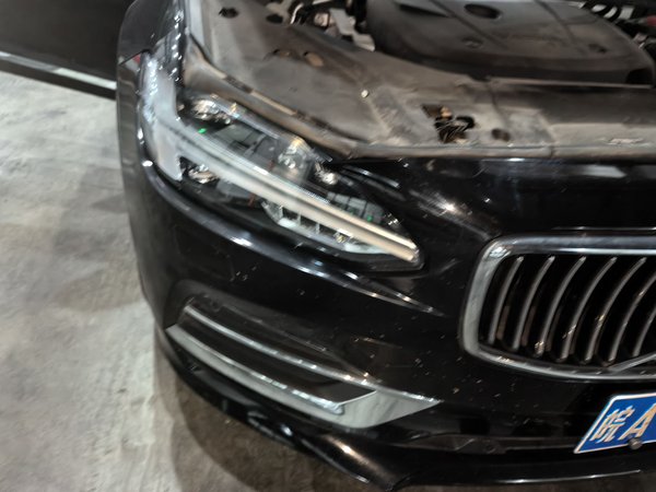 Volvo S90 2020, 149500 км, за 18587 USD