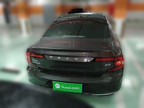 Volvo S90 2021, 42500 км, за 23684 USD