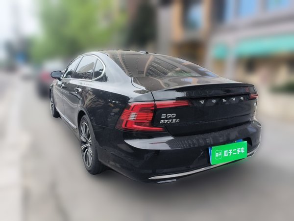 Volvo S90 2021, 131700 км, за 21538 USD