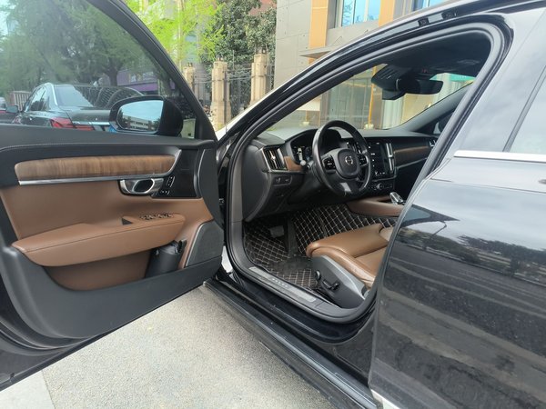 Volvo S90 2021, 131700 км, за 21538 USD - фото 11