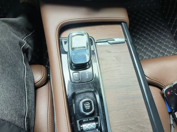 Volvo S90 2021, 131700 км, за 21538 USD - фото 19