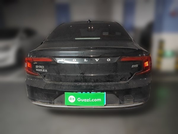 Volvo S90 2021, 87500 км, за 21375 USD