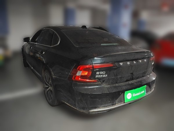 Volvo S90 2021, 87500 км, за 21375 USD