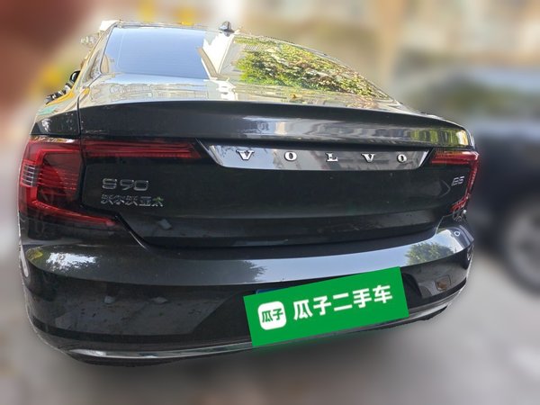 Volvo S90 2021, 49900 км, за 24068 USD